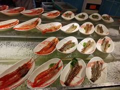 -淡尾·海鲜自助概念餐厅(虹桥南丰城店)
