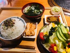 -肉魁屋·烧肉·烧鸟·酒场(高新店)