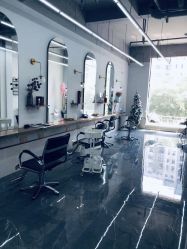 -茶发Salon·烫发染发理发