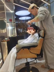 -PE SALON 