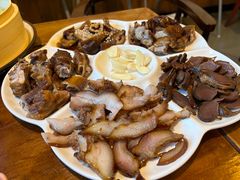 -老鼎万春卤菜(五代传承创始老店)