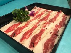 涮薄片牛五花-烤路里·韩国品质自助烤肉(石路天虹4号店)