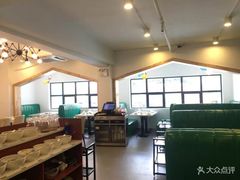 -张大师鸭爪爪特色干锅(南湖店)