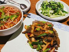 杏鲍菇炒牛肉-云海肴·汽锅鸡·云南菜(美罗城店)