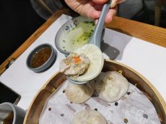 -馋三尺蟹粉小笼(人民广场店)