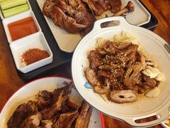 -老鼎万春卤菜(五代传承创始老店)