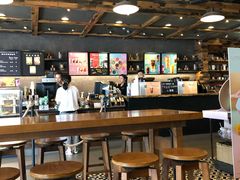 大堂-星巴克臻选(青岛麦凯乐分店)