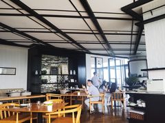 -瑰丽酒店·海吧·天际下午茶·现场DJ·天台酒吧