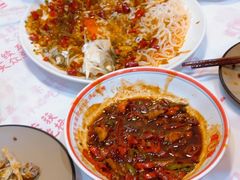 -堂瓦里·33年传统赣菜(第一街区店)