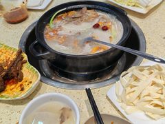 -九寨沟特色牦牛肉汤锅