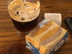 -沁屋面包店(人民东路店)
