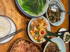 -老滇山寨•云南特色菜•地方菜•民族风情歌舞表演(金碧店)