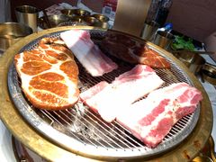 招牌厚切五花-三宝泥炉·活烤鳗鱼(七宝宝龙店)