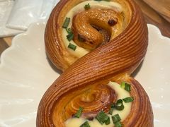 -VERIE BAKEHOUSE