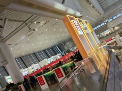 -麦当劳(上海虹桥站30B检票口楼上)