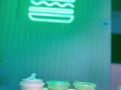 -UNI UNI(环亚凯瑟琳店)