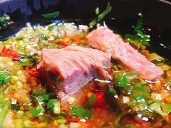 -陆记牛庄·碳锅龙虾烧烤(爱上花园店)