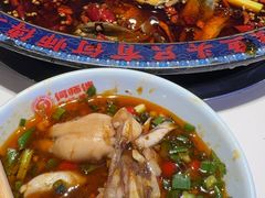 -何师傅美蛙鱼头(汉街店)