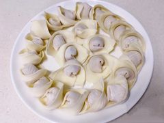 鲜肉虾仁馄饨-三个蒙古大叔羊肉串(大宁店)