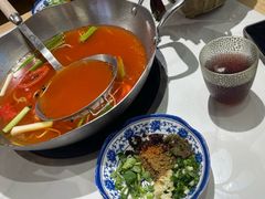 -王奋斗贵州酸汤牛肉火锅