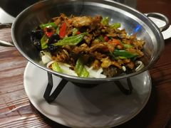 -关东情主题文化演艺餐厅