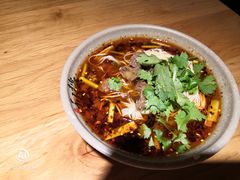 牛肉面-默记孙抄手(园艺山店)