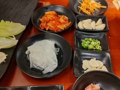 -肉甲韩国木炭烤肉(新壹街1店)