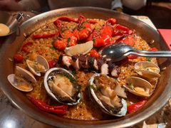 西班牙精选海鲜大虾铁板饭-BROWNSTONE布朗石西班牙餐厅(富城店)