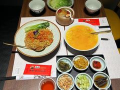 -蟹黄鱼·海派深夜面馆(巨鹿路店)