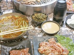 -啊美丽炭火烤肉(滑翔一店)