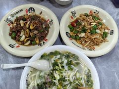 -何永光123鲜牛肉馆(江北万达1号店)