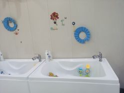 -Cool-Fun蓝鲸π水育早教中心(金山万达海汇街店)