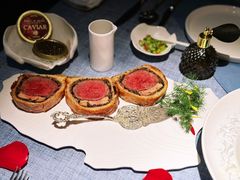 惠灵顿牛排-弦月窗LUNETTE BY AMANDA(复兴路店)