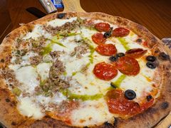 金枪鱼披萨-摇滚披萨(长春街店)