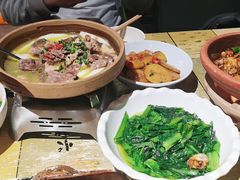 -琥珀老六龙虾(四里河店)