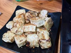 -乔岩保应烧烤店