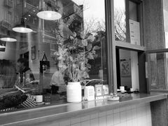 -Be Lived Cafe比例咖啡(摩天轮店)