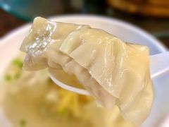 全虾仁馄饨-忆秦园小笼包(惠山古镇总店)