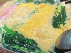 -洪氏嗨捞·广东猪肚鸡·椰子鸡火锅(西咸万象城店)