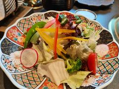 -铭牛烧肉·和牛海鲜自助(高新月牙湖店)