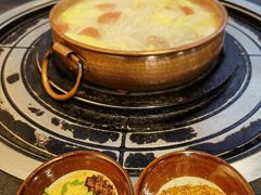 -阿山卓·野生菌火锅·纳西火塘烤肉