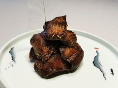 沪市牛肉粒-屋里厢上海菜馆