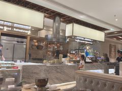-雍和会海鲜姿造自助(湖东路店)