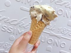 -VENCHI 闻绮(上海佛罗伦萨小镇店)