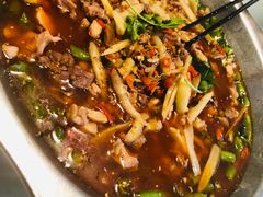 -兔行天下-鸿鹤鲜锅兔(中海国际店)