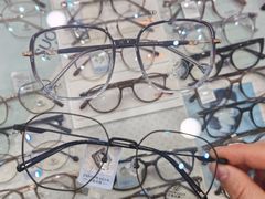 -罗创丹阳眼镜(童卫路店)