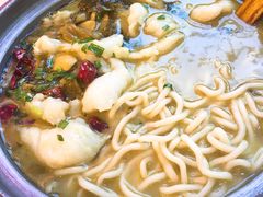 -周鱼小馆石锅酸菜鱼(活力汇店)