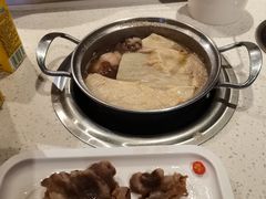-龍歌自助小火锅(市北和达中心城店)