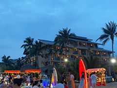-亚龙湾希尔顿自助餐厅·海鲜·烧烤·沙滩BBQ·现场乐队