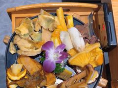 -一朵菌·野生菌探索家火锅(南亚店)